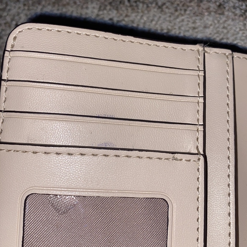 Kate Spade Wallet - Picture 6 of 6